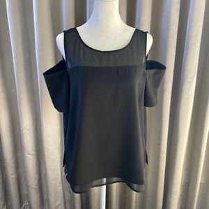 Cooper & Ella black crepe cold shoulder top size L
